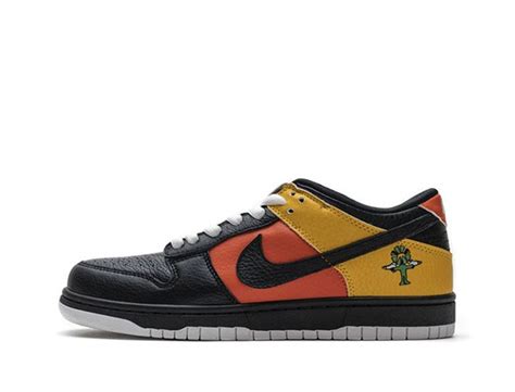 nike sb raygun fake - Nike SB dunk low raygun.